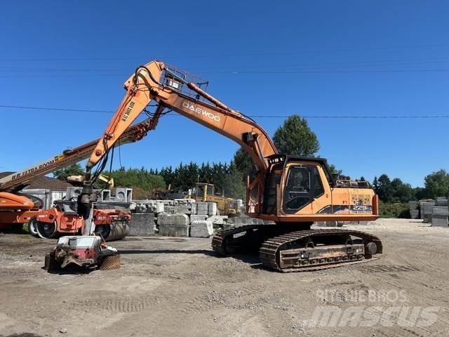 Daewoo SL225LL Slasher Saws