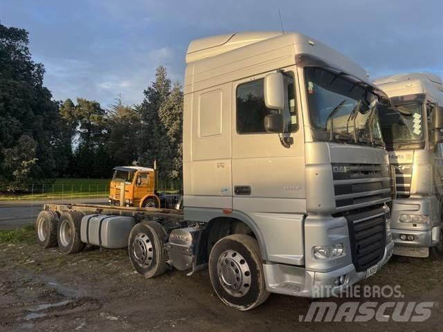 DAF XF105 Cab & Chassis Trucks