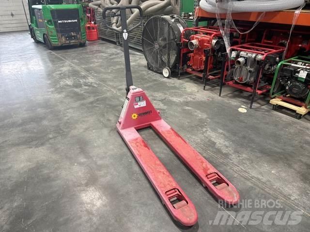 Dayton 2ZE58 Pallet Truck