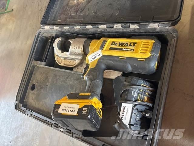 DeWalt DCE300 Other