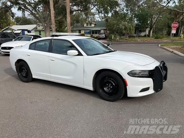 Dodge Charger Automobiles / SUVS