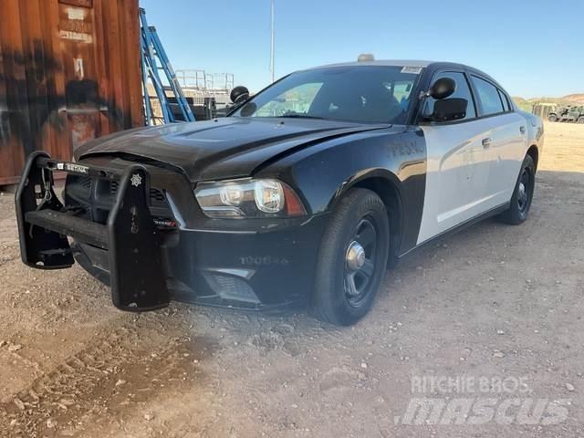 Dodge Charger Automobiles / SUVS