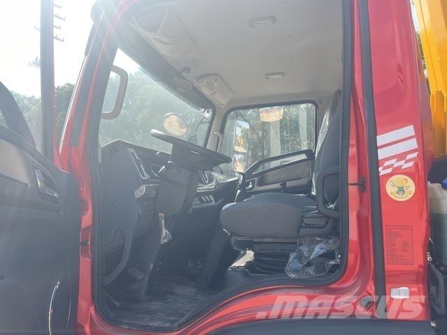 Dongfeng DV3 Boom / Crane / Bucket Trucks