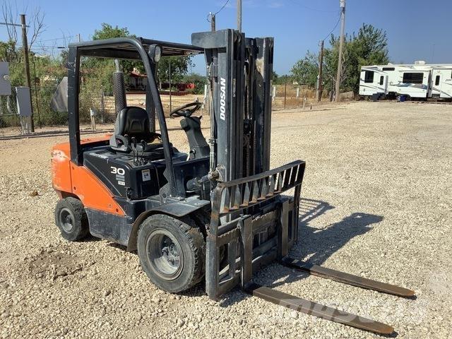 Doosan D30S-7 Other