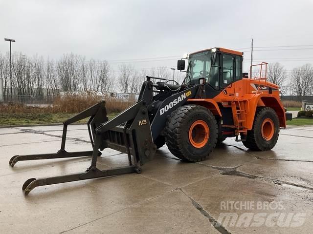 Doosan DL300-5 Wheel Loaders