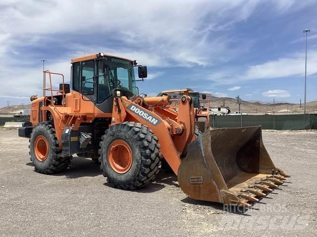 Doosan DL300-5 Wheel Loaders