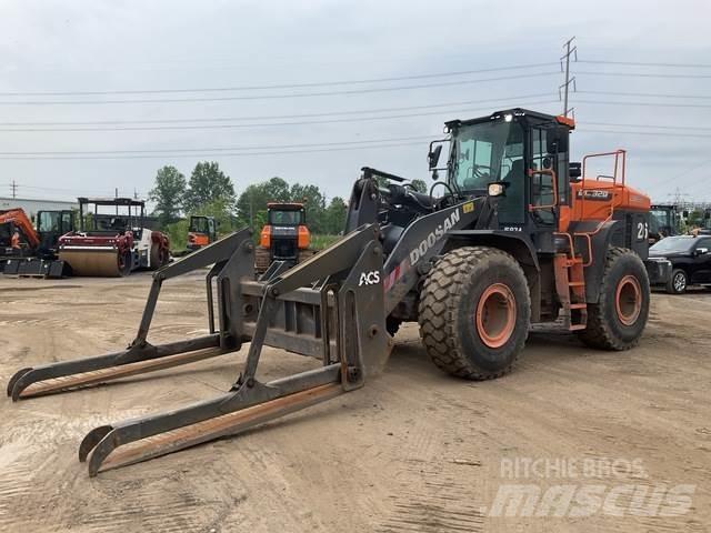 Doosan DL320-7 Wheel Loaders