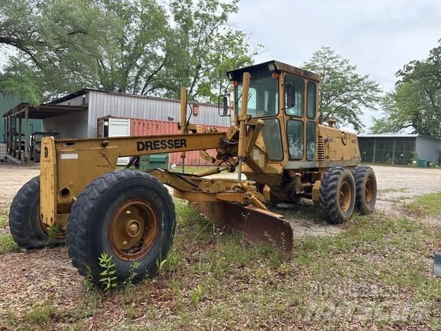Dresser  Motor Graders