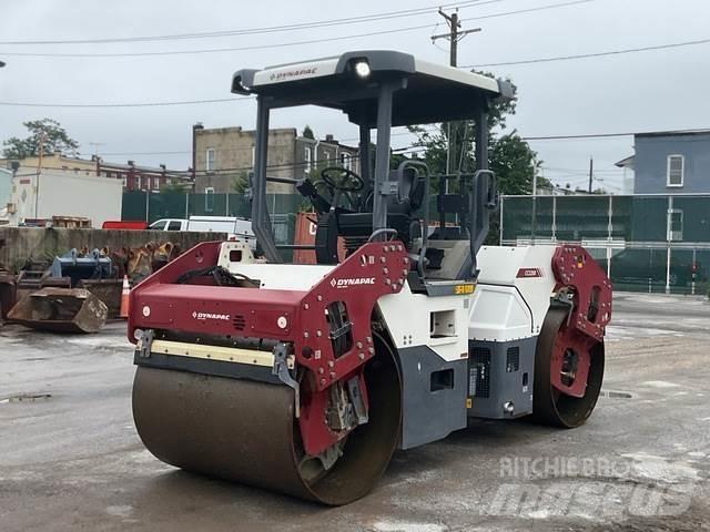 Dynapac CC2200 Twin drum rollers