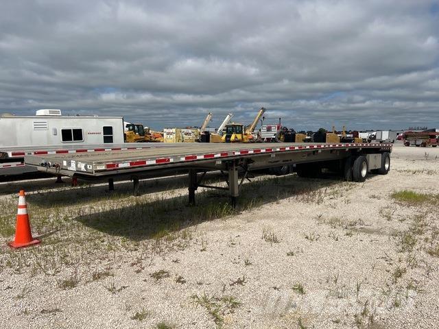 East Mfg  Flatbed Trailers
