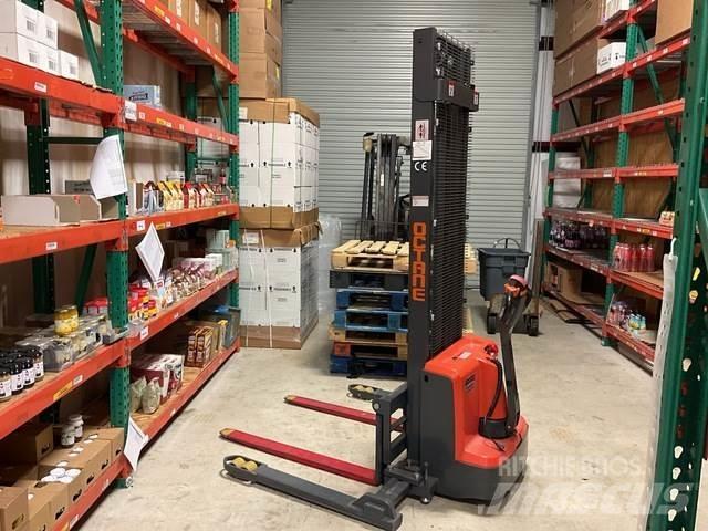 Ekko EB13-E45L Self Propelled Stackers