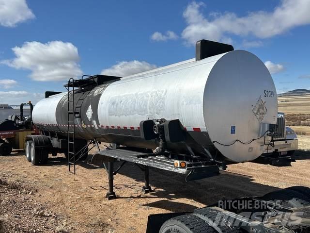 Etnyre  Tank Trailers