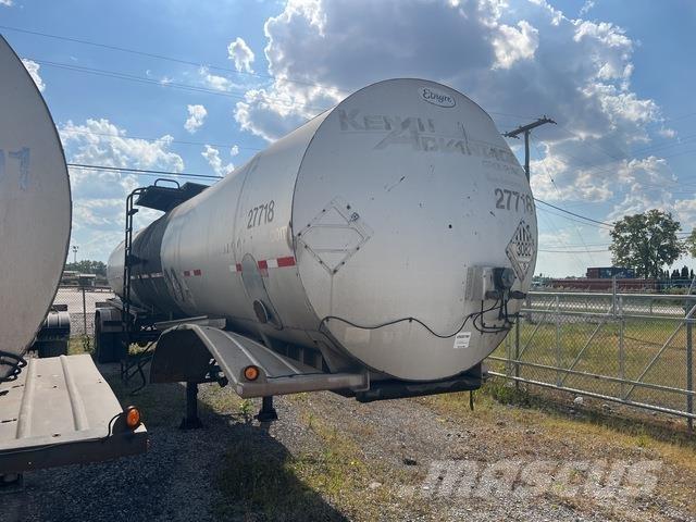 Etnyre  Material transport vehicles