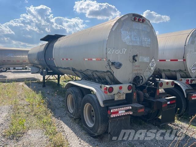 Etnyre  Material transport vehicles