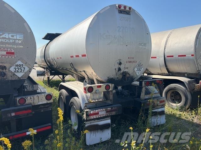 Etnyre  Material transport vehicles