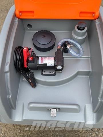  EXEQ DD500 Fuel and additive tanks