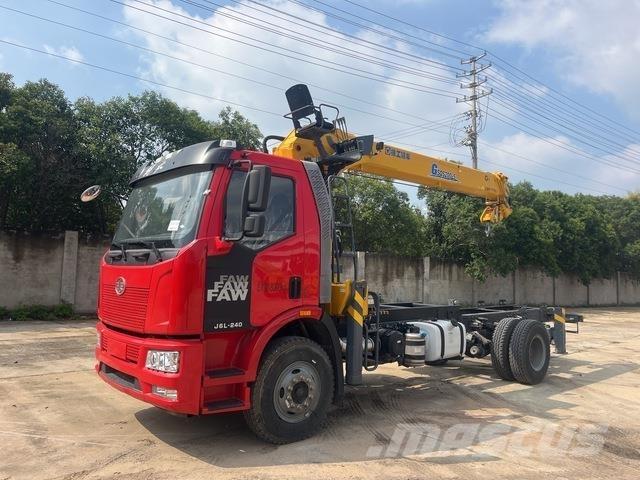 FAW J6L-240 Boom / Crane / Bucket Trucks