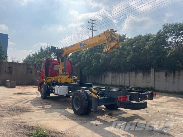 FAW J6L-240 Boom / Crane / Bucket Trucks