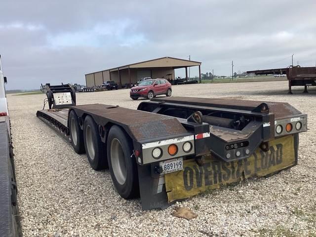 Fontaine  Lowboy trailer
