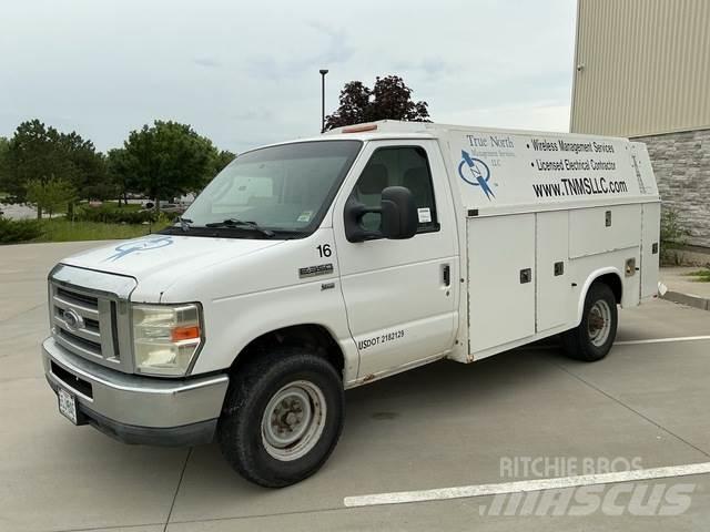 Ford  Box trucks