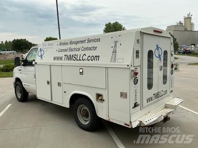 Ford  Box trucks