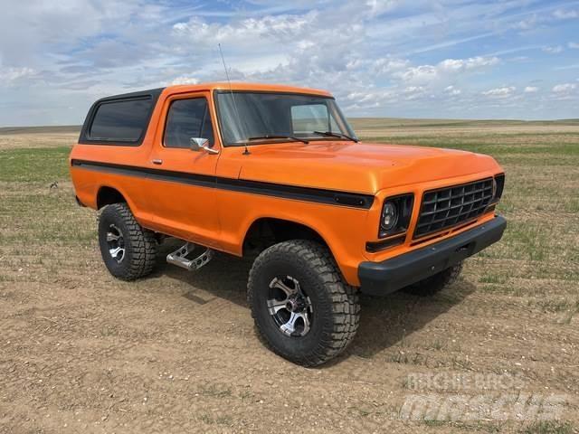 Ford Bronco Automobiles / SUVS