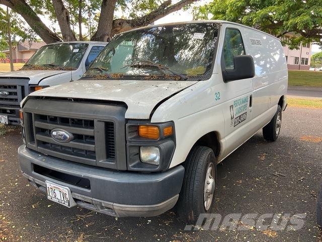 Ford E-150 Panel vans