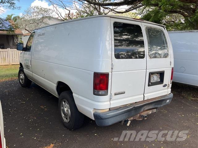 Ford E-150 Panel vans