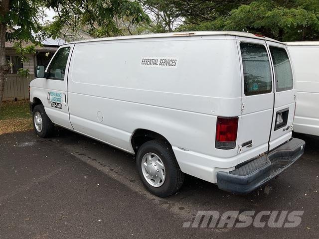 Ford E-150 Panel vans