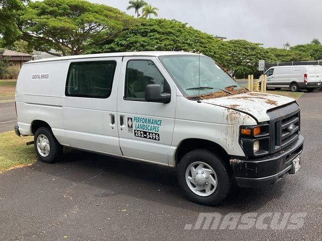 Ford E-150 Panel vans