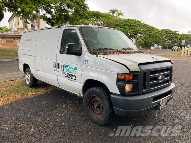 Ford E-150 Panel vans