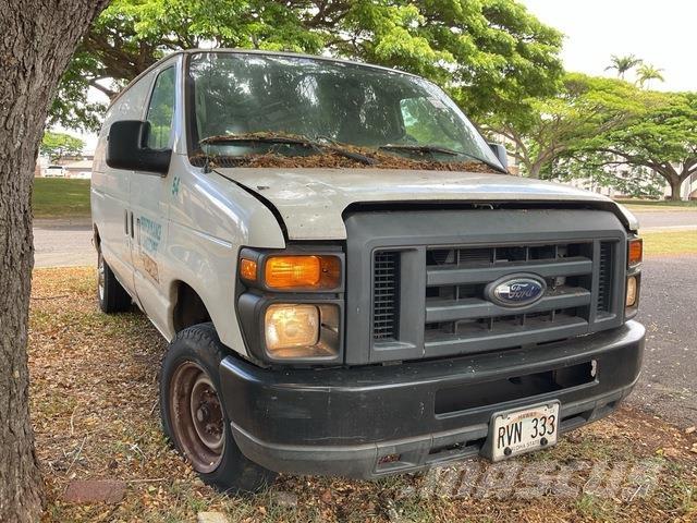 Ford E-150 Panel vans