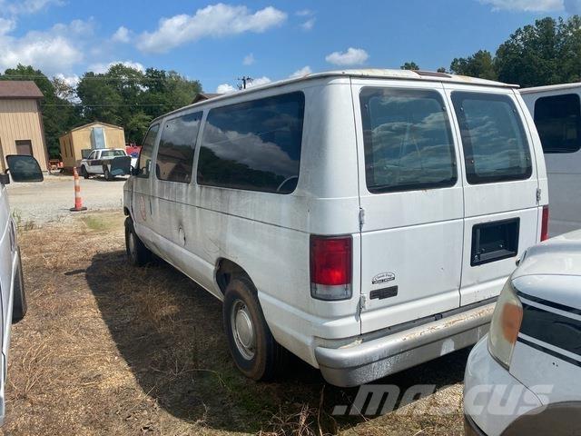Ford E-150 Automobiles / SUVS