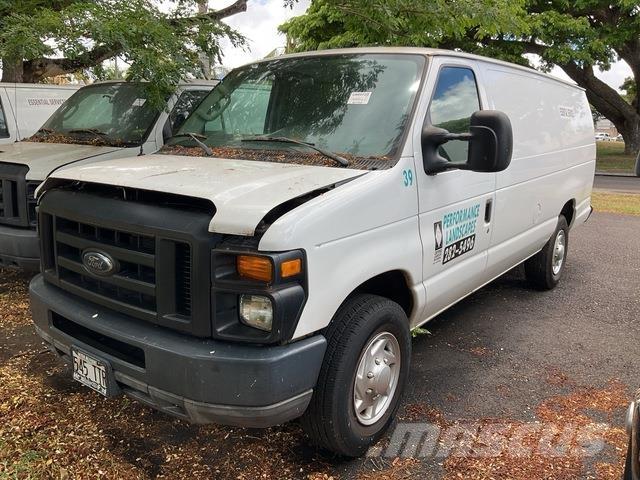 Ford E-250 Panel vans