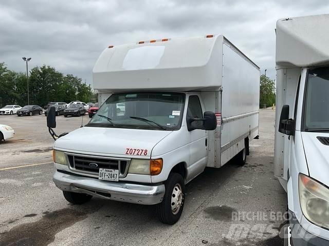 Ford E-350 Panel vans