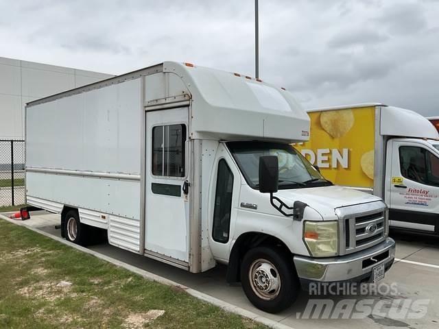 Ford E-350 Panel vans