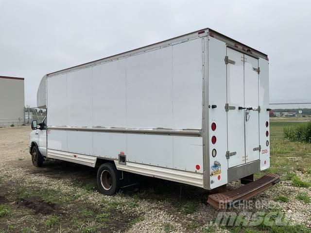 Ford E-350 Box trucks