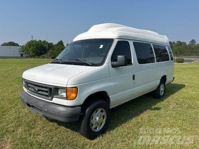 Ford E-350 Automobiles / SUVS