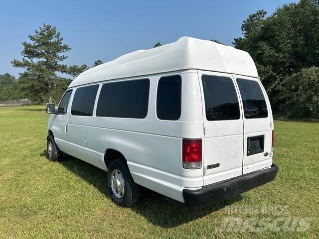 Ford E-350 Automobiles / SUVS