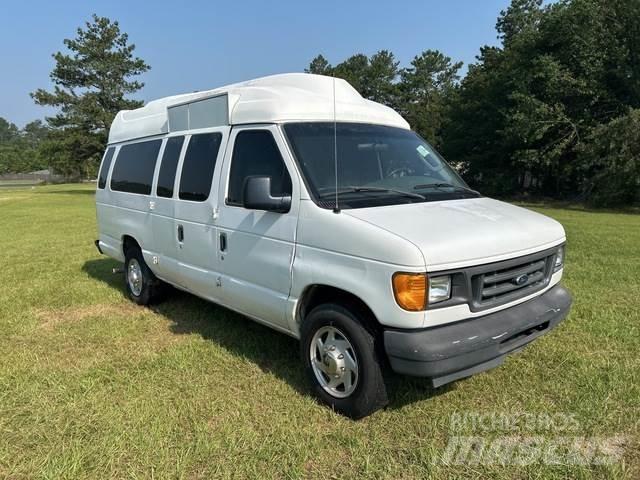 Ford E-350 Automobiles / SUVS
