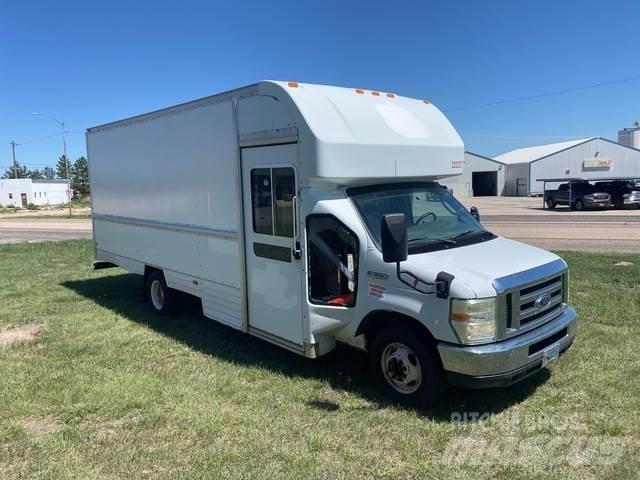 Ford E-350 Box body