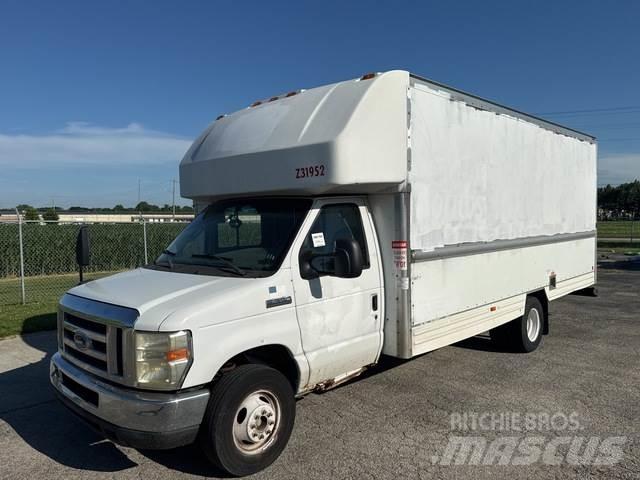 Ford E-350 Box body