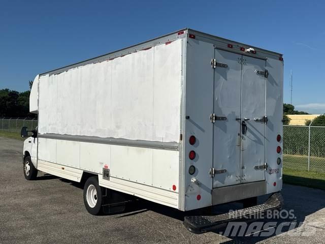 Ford E-350 Box body