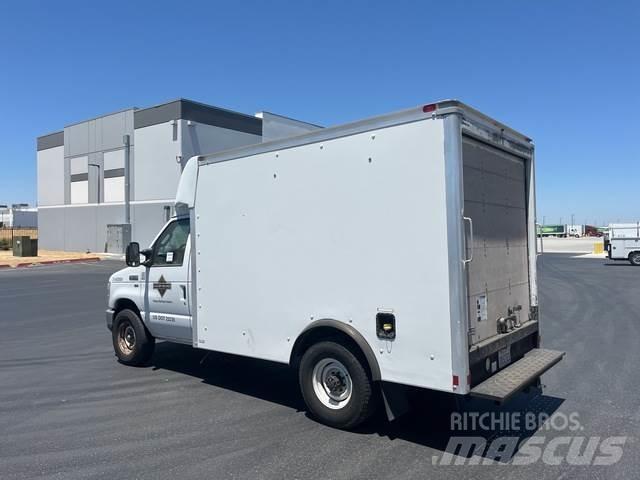 Ford E-350 Box trucks