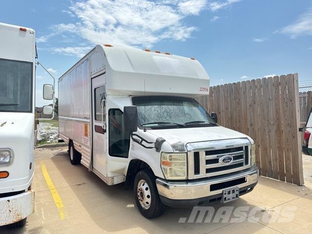 Ford E-350 Panel vans