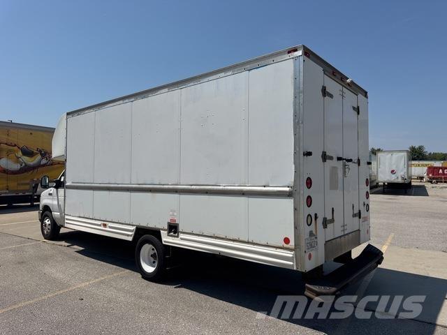 Ford E-350 Panel vans