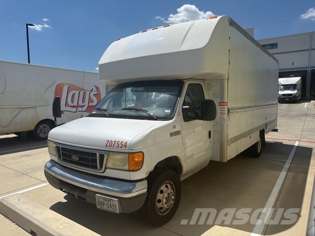Ford E-350 Box body
