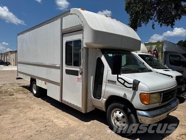 Ford E-350 Panel vans