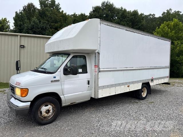 Ford E-350 Panel vans
