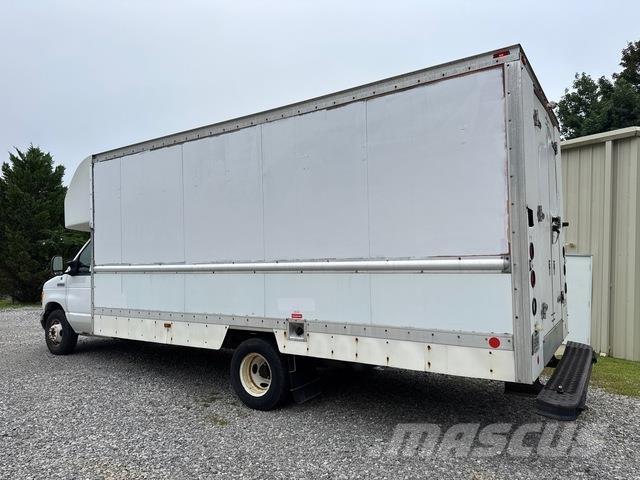 Ford E-350 Panel vans
